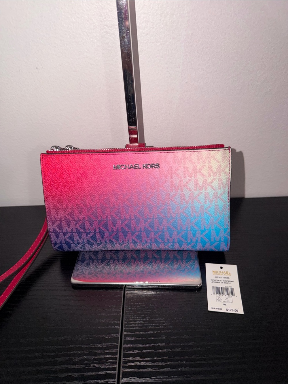 Michael Kors Jet Set Large Signature Logo Wristlet NWT Dark Raspberry Multi - Picture 1 of 5